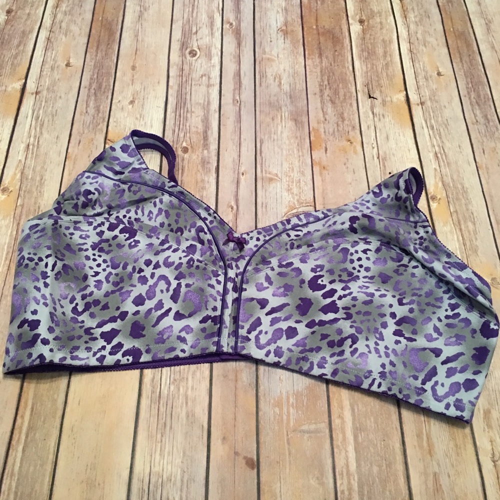 NWOT: Comfort Choice Silver/Purple Bra 54DD